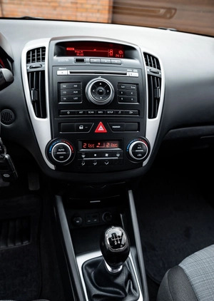 Kia Ceed cena 21900 przebieg: 160000, rok produkcji 2009 z Radom małe 742